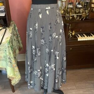 Escada vintage 80s 90s silk maxi midi/maxi skirt. Floral and polka dot print
